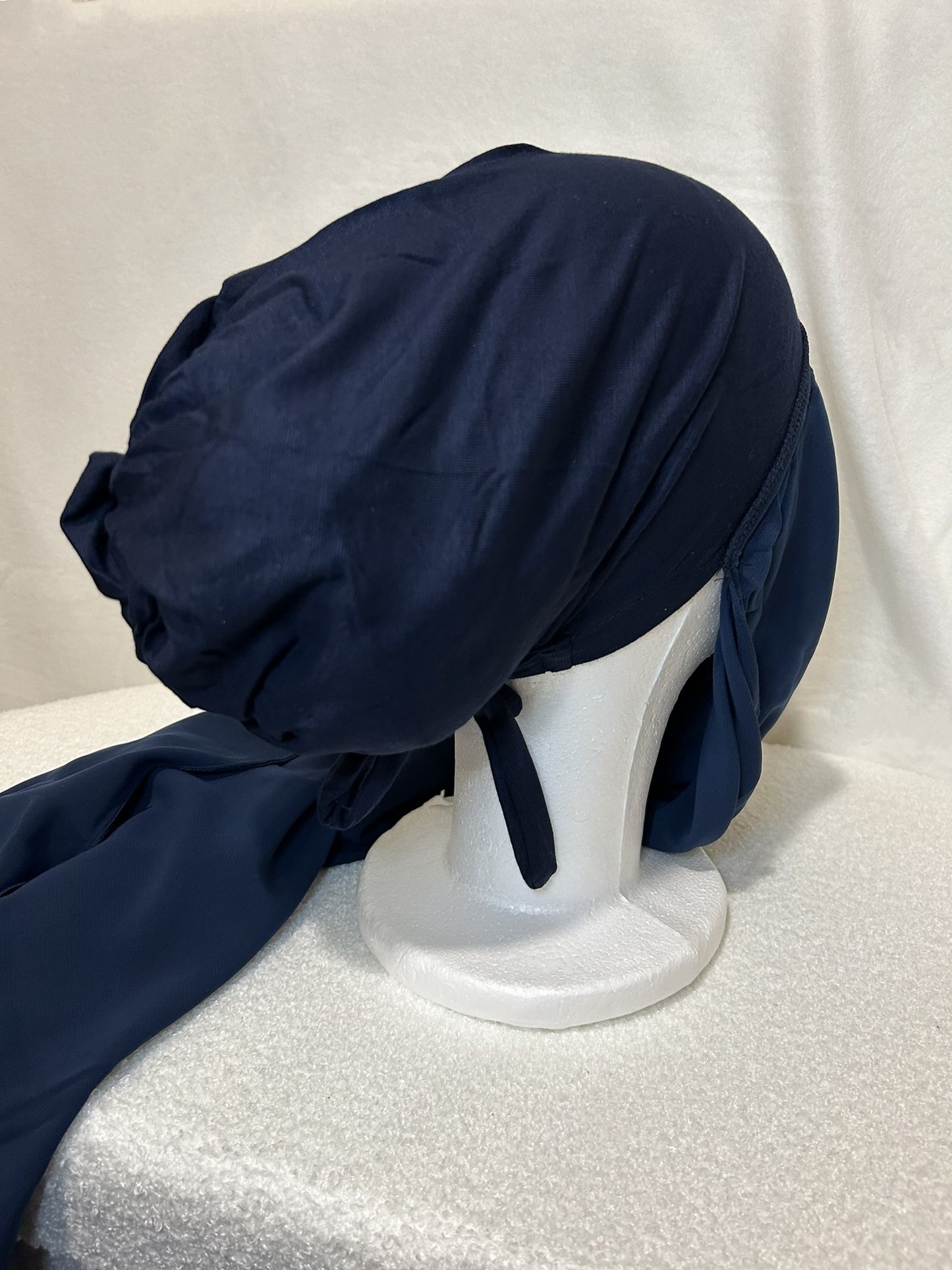 Hijab à enfiler en Soie de Médine - Bleu marine -